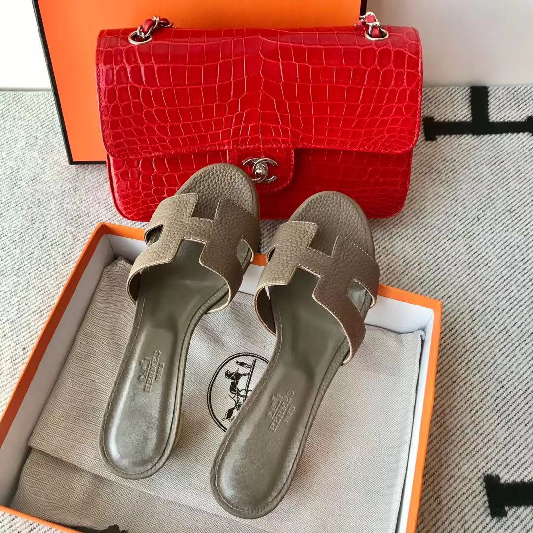 에르메스 올수공 오아시스 슬리퍼 샌들 토고 01